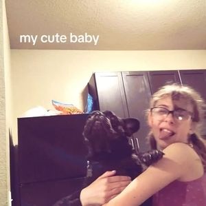 Meet your Posher, Alyssa